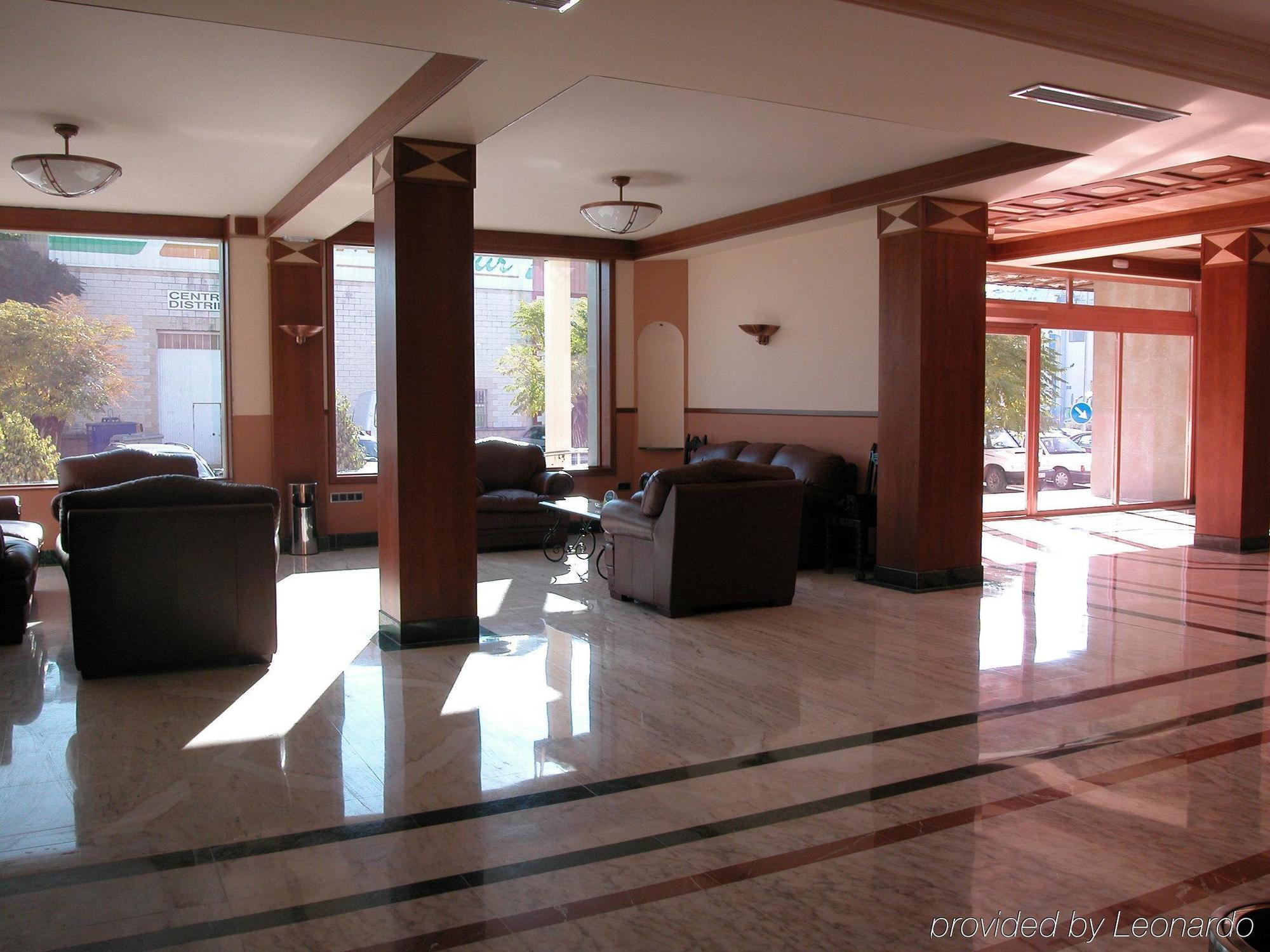 Hotel Del Val - Parking Gratuito Andujar Interior foto